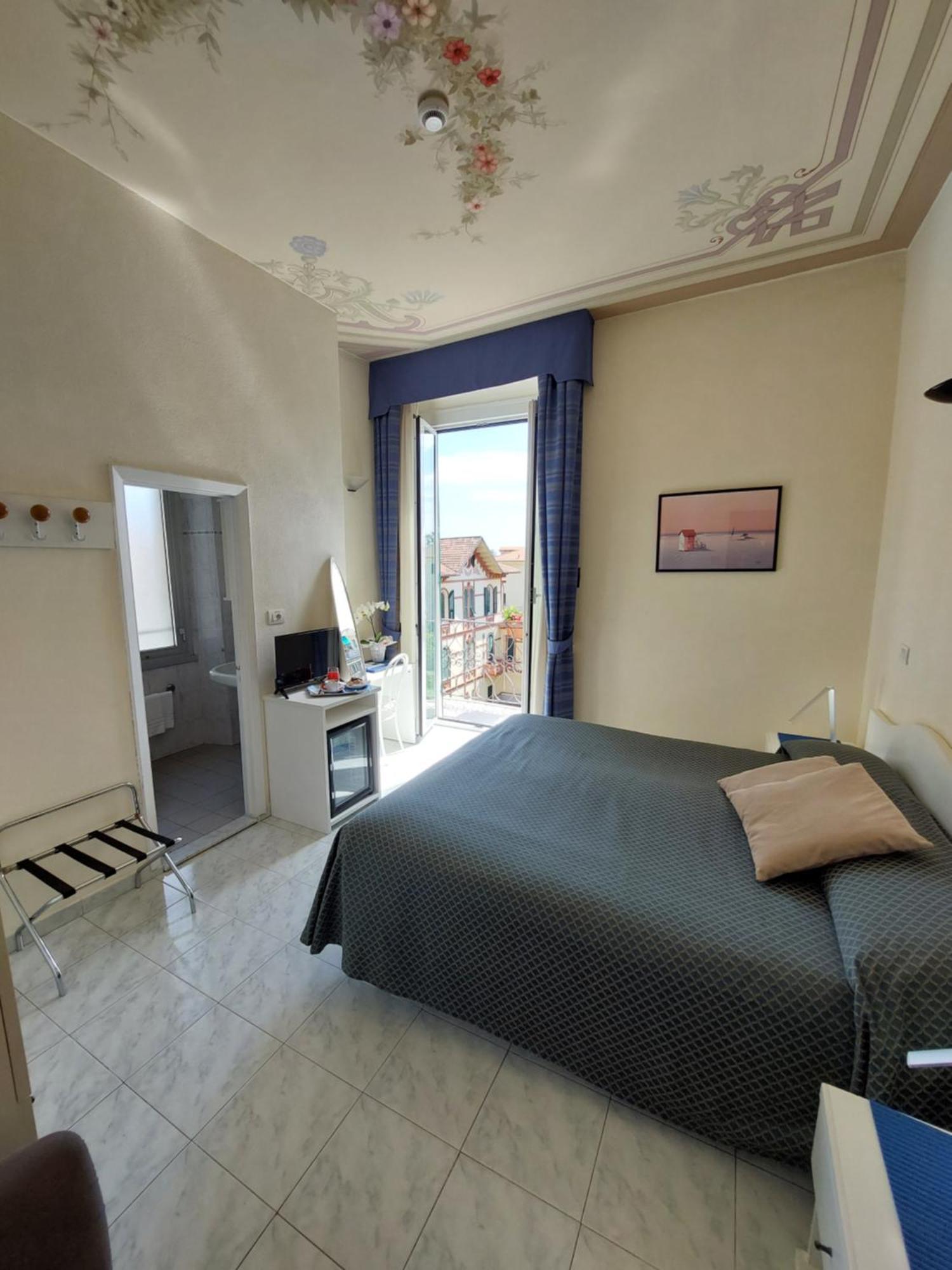 Hotel Stella Рапалло Экстерьер фото