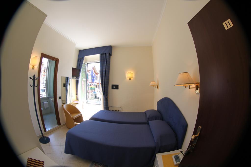 Hotel Stella Рапалло Экстерьер фото