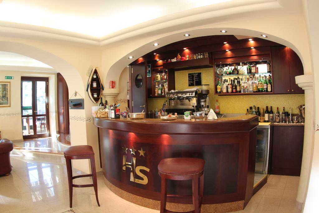 Hotel Stella Рапалло Экстерьер фото