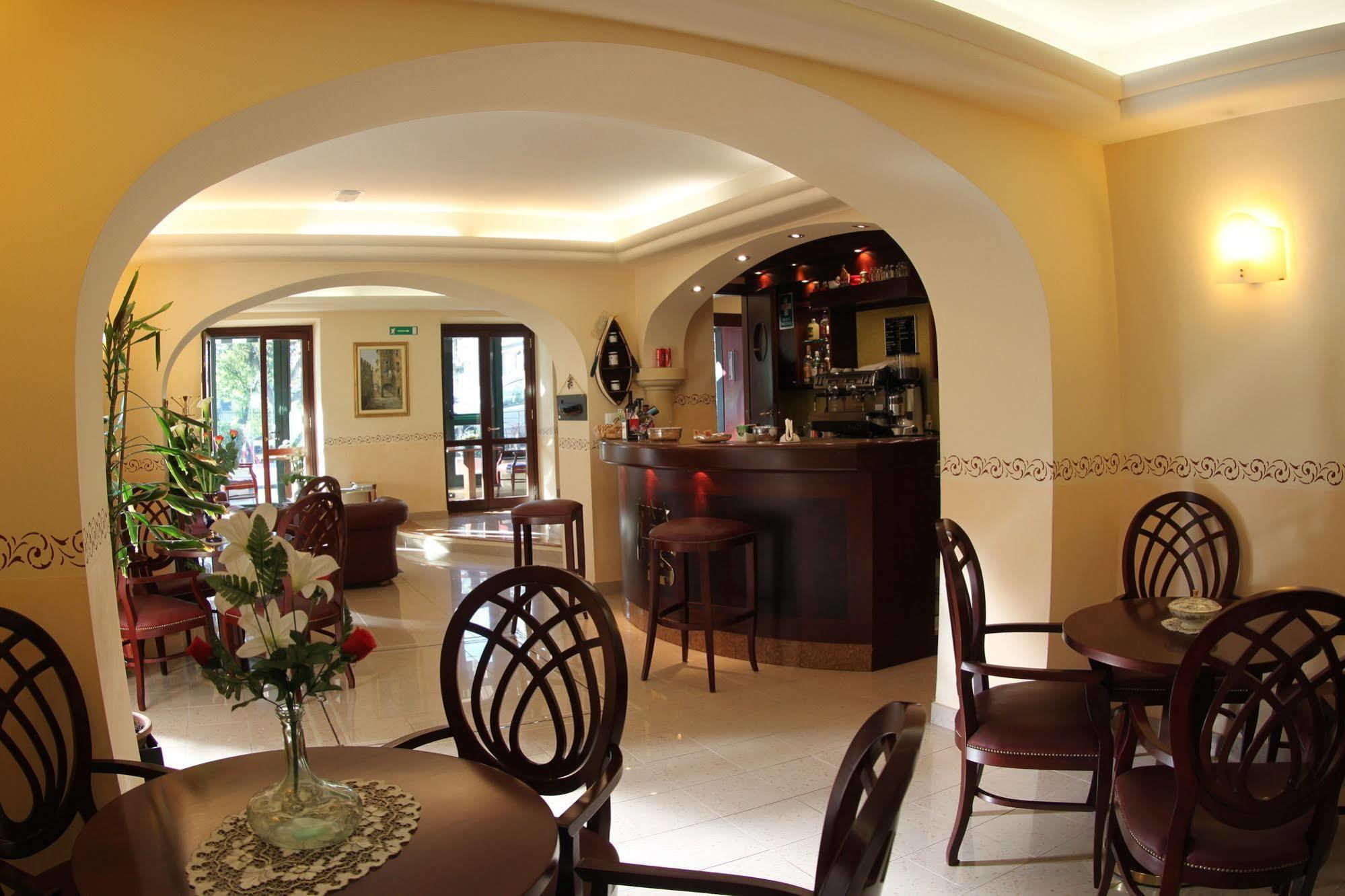 Hotel Stella Рапалло Экстерьер фото