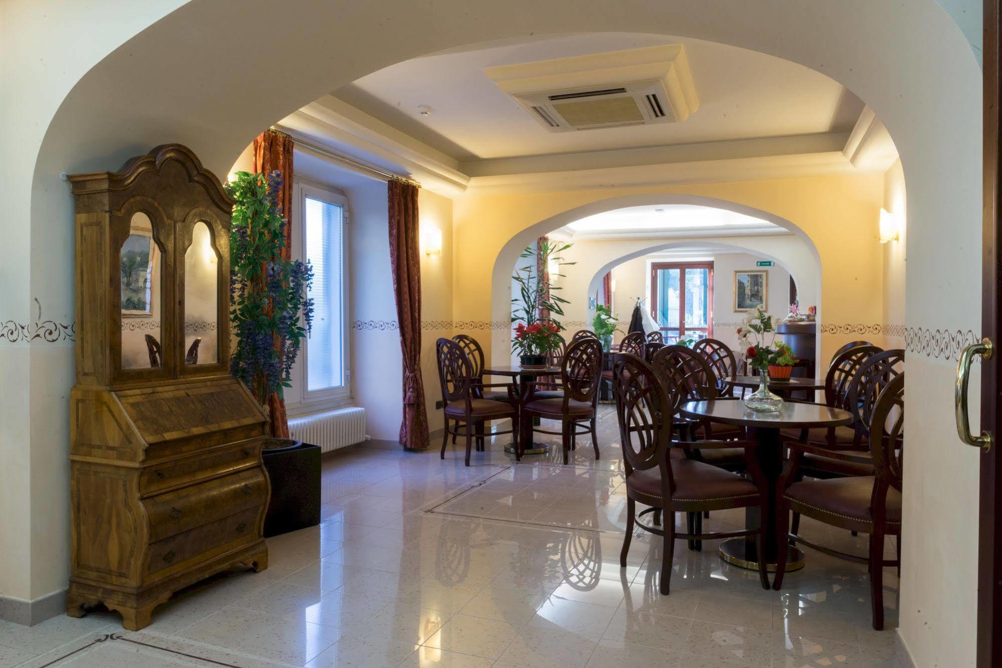 Hotel Stella Рапалло Экстерьер фото